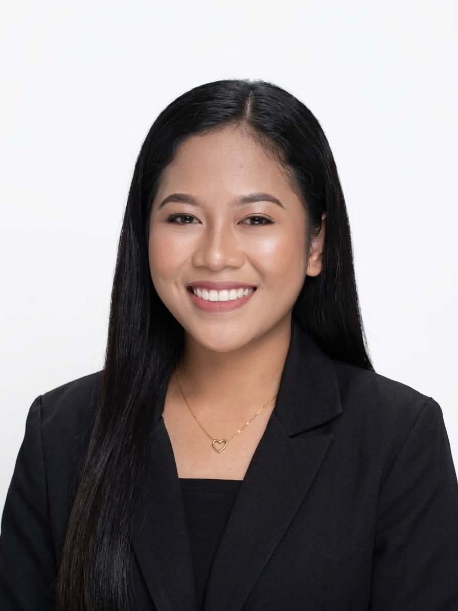Maria Cynthia Tubos教师资格证照片
